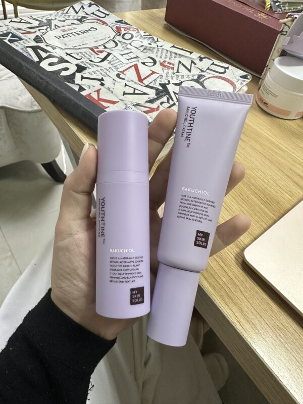 Tuýt kem tím bầm, chai xịt