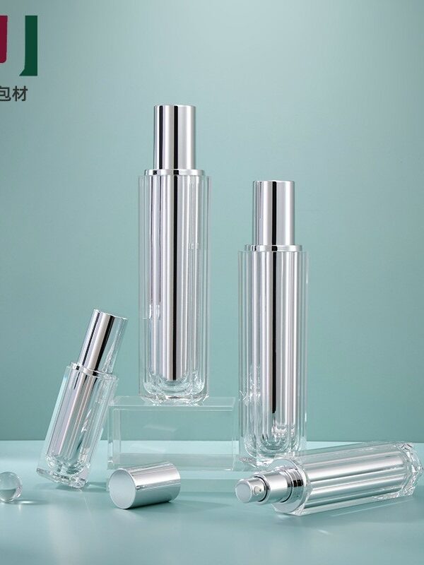 Chai thủy tinh sọc dọc lõi bạc Airless