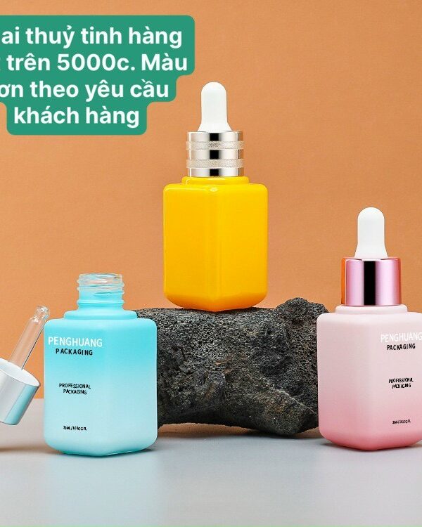 Chai serum khối lập phương