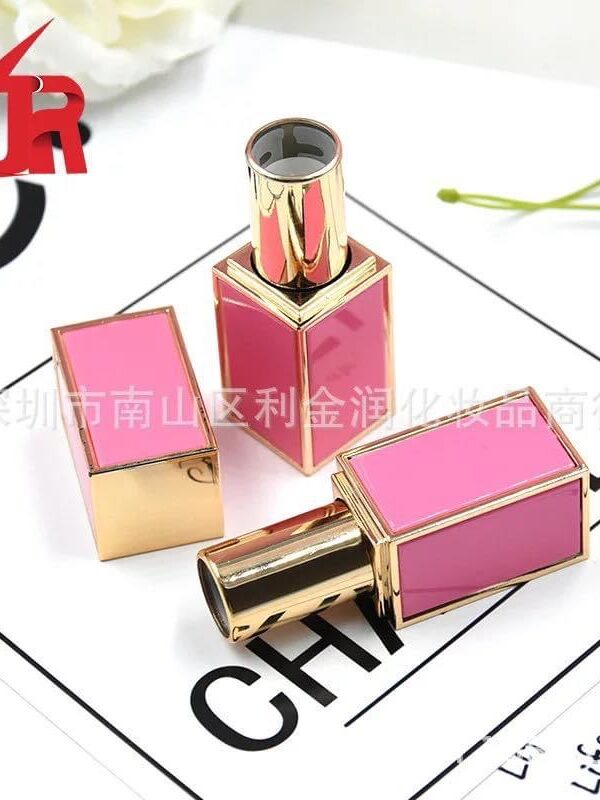 Vỏ son vuông hồng